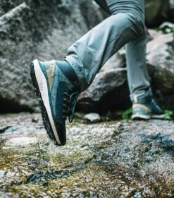 Columbia Trailstorm Waterproof Mid Shoes - Mens Graphite / Creek -Columbia Outfit Shop 1639130592 1938881 053 11