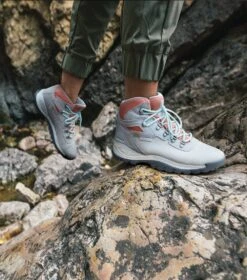 Columbia Newton Ridge Canvas Waterproof Hiking Boots - Womens Nimbus Grey / Coral Glow -Columbia Outfit Shop 1665569786 1889141 043 10