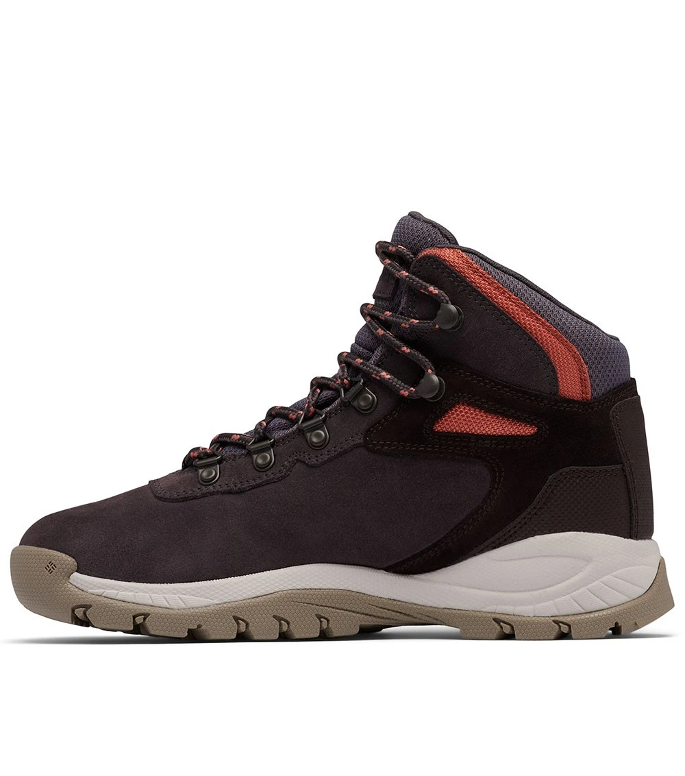 Columbia Newton Ridge Plus Waterproof Amped Hiking Boots - Womens Timber / Cinder 5 Columbia Newton Ridge Plus Waterproof Amped Hiking Boots - Womens Timber / Cinder - Image 3