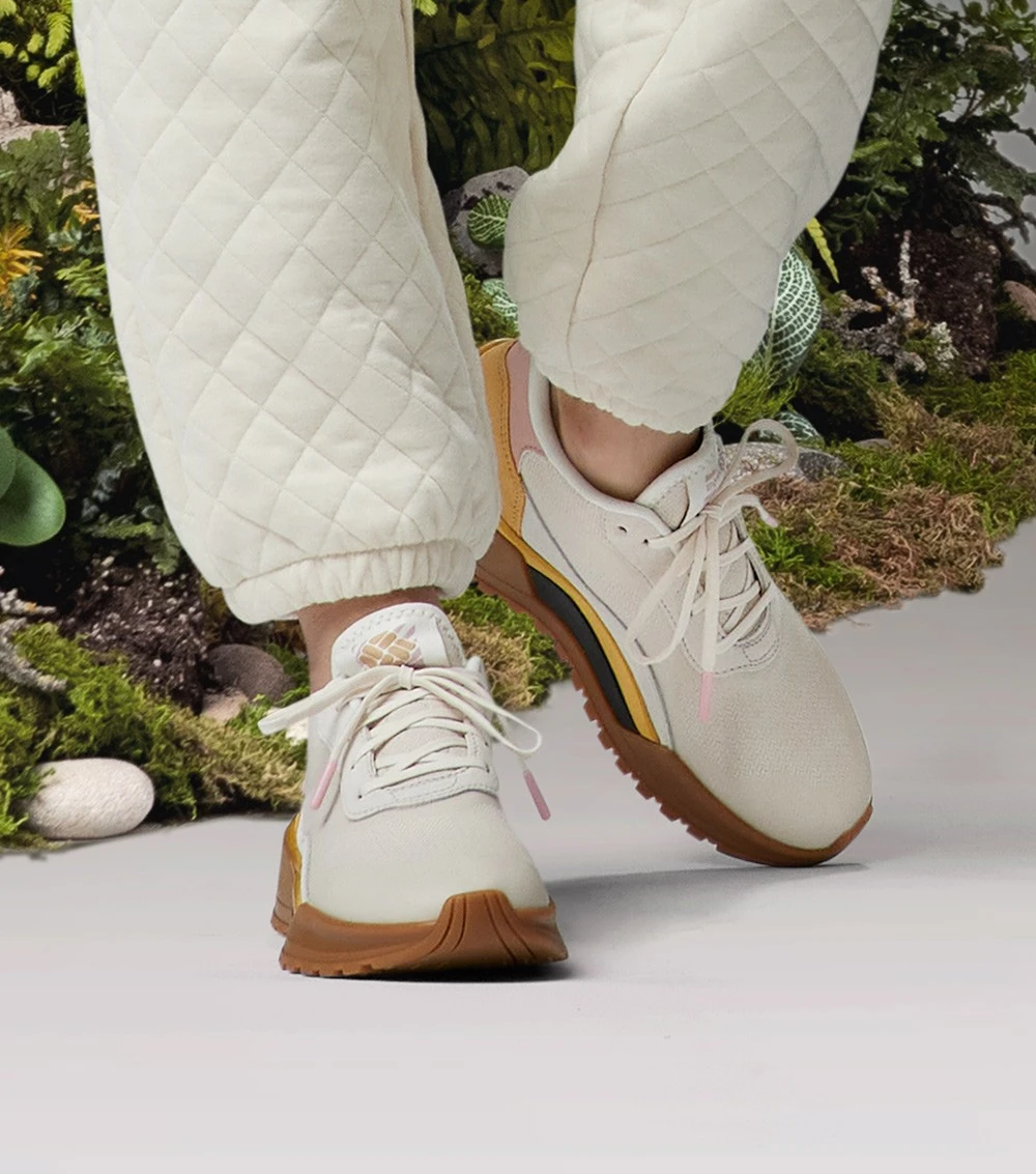 Columbia Autumn Wildone Heritage Sneaker - Womens Snowcap / Black 14 Columbia Autumn Wildone Heritage Sneaker - Womens Snowcap / Black - Image 12