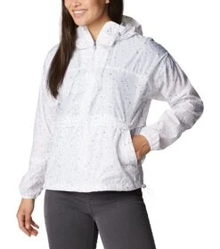 Front Page 44 Columbia Alpine Chill Windbreaker - Womens White Campdot Print