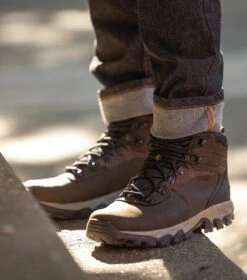 Columbia Newton Ridge Plus II Waterproof Hiking Boots - Wide Fit - Mens Cordovan / Squash -Columbia Outfit Shop 1695143189 1594732 231 14